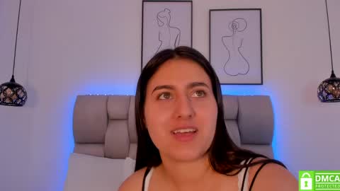 hanna__evans_ online show from April 27, 11:51 am