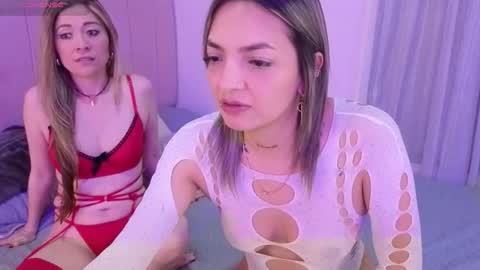 hanna_and_samanthaa online show from November 15, 8:21 pm