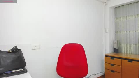 Sara online show from October 6, 7:40 pm