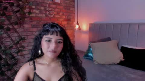 Hanna clark online show from April 26, 1:42 pm