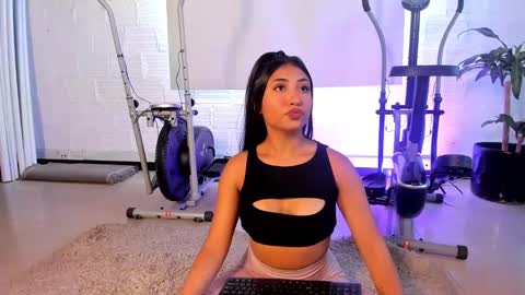 Snapshot of hanna_fost chatting on January 20, 1:11 pm im Hanna online show from January 20, 1:11 pm
