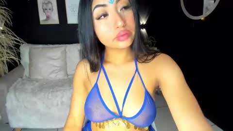 Snapshot of hanna_fost chatting on December 7, 12:13 pm im Hanna online show from December 7, 12:13 pm