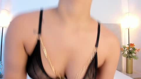 hanna_gomeez online show from April 21, 7:32 pm