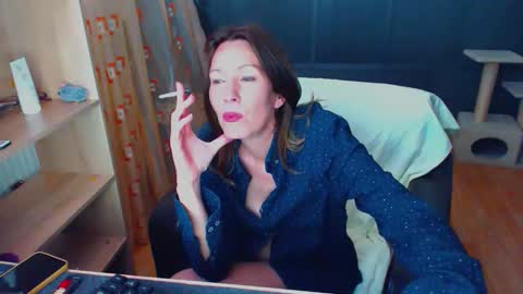 hanna_ha online show from April 22, 7:00 pm