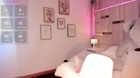 Hanna Klover online show from April 26, 3:26 am