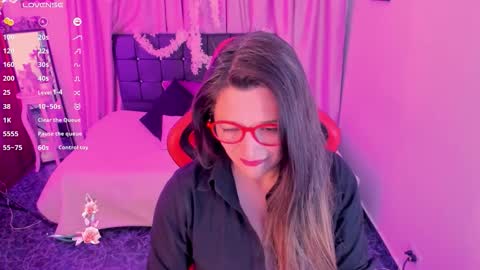 hanna_ma online show from February 9, 9:17 pm