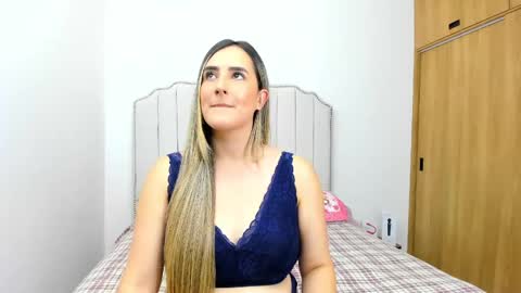 Snapshot of hannaa86 chatting on January 5, 8:42 pm Hanna online show from January 5, 8:42 pm
