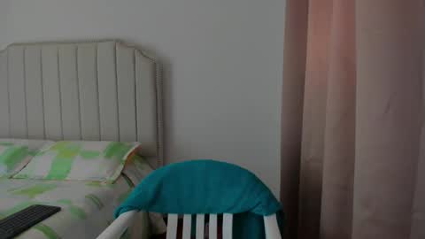 Snapshot of hannaa86 chatting on September 18, 6:28 pm Hanna online show from September 18, 6:28 pm
