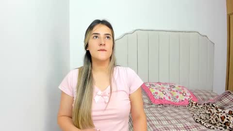 Snapshot of hannaa86 chatting on January 12, 2:30 pm Hanna online show from January 12, 2:30 pm