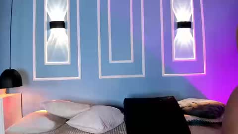 hanna online show from March 11, 9:50 pm