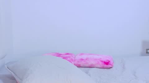 Hanna Connor online show from December 18, 4:17 am