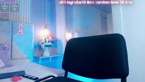 hannadanniels online show from April 25, 2:47 pm