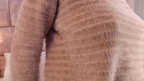 HannaDawsons online show from September 26, 12:25 pm