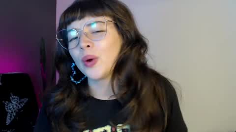 HannahHexx online show from April 12, 3:53 am