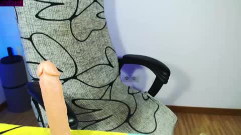 hannah kiim online show from April 22, 3:31 pm