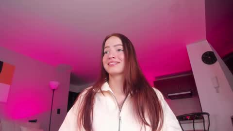 Snapshot of hannah_xoxo_ chatting on February 11, 10:50 pm Hannah online show from February 11, 10:50 pm