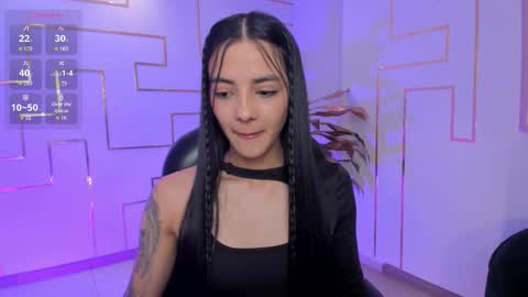 Snapshot of hannahjamesx chatting on September 15, 6:48 pm HANNAH J online show from September 15, 6:48 pm