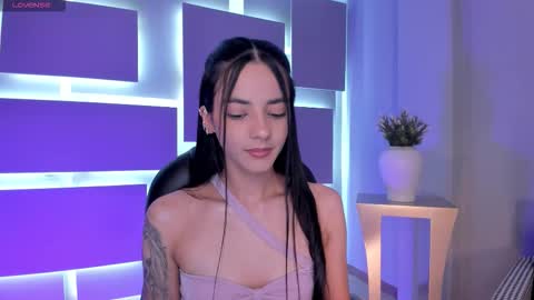 Snapshot of hannahjamesx chatting on September 24, 7:46 pm HANNAH J online show from September 24, 7:46 pm