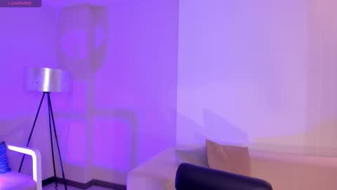 Snapshot of hannahjamesx chatting on September 14, 6:39 pm HANNAH J online show from September 14, 6:39 pm