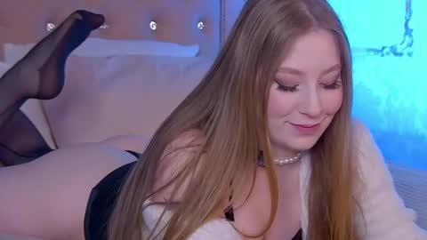 Pearl online show from November 18, 4:24 am