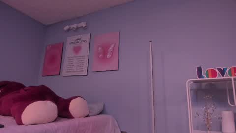 Hannah online show from June 11, 12:13 pm