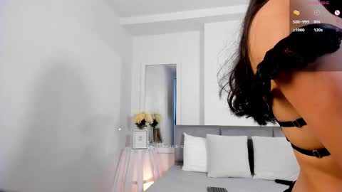 Hanna Os online show from October 24, 11:17 am