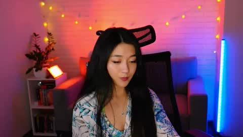 hannarosie online show from November 5, 7:30 pm