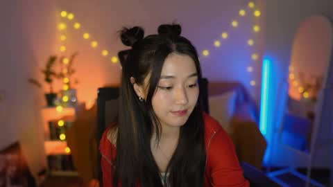 hannarosie online show from May 3, 6:55 pm