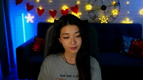 hannarosie online show from March 5, 8:23 pm