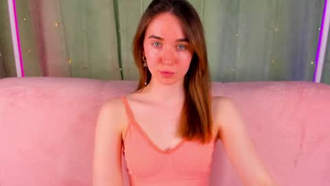 Hannavanilla online show from April 25, 9:01 am