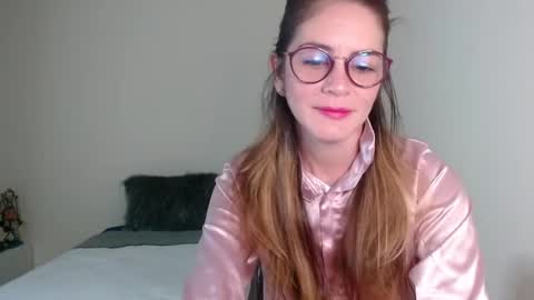 hanny_333 online show from January 9, 9:06 am