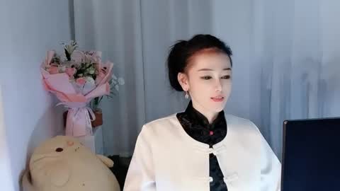 Daisy online show from April 25, 2:25 pm