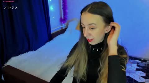 Stephanie online show from January 11, 6:23 pm