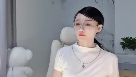 Daisy online show from March 10, 2:16 pm