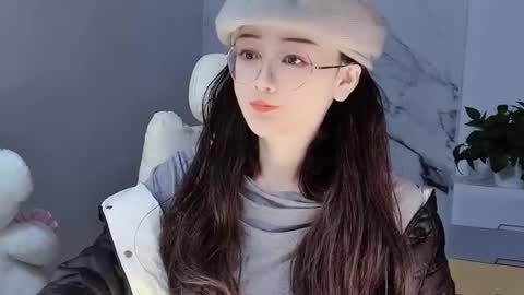 Daisy online show from December 22, 2:16 pm