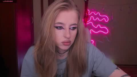 Snapshot of harley_kimm chatting on December 29, 5:31 am Julia online show from December 29, 5:31 am