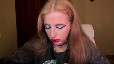 Snapshot of harley_kimm chatting on October 6, 5:57 am Julia online show from October 6, 5:57 am