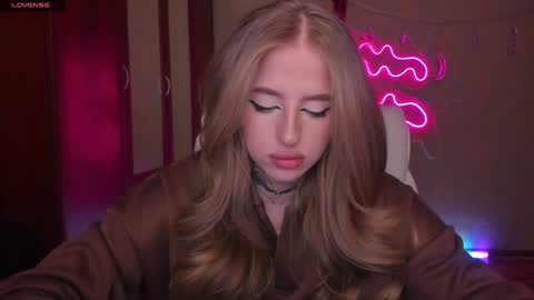 Snapshot of harley_kimm chatting on January 6, 4:58 am Julia online show from January 6, 4:58 am