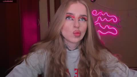 Snapshot of harley_kimm chatting on February 22, 5:44 am Julia online show from February 22, 5:44 am