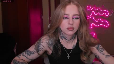 Snapshot of harley_kimm chatting on January 19, 5:05 am Julia online show from January 19, 5:05 am
