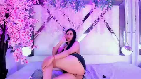   online show from June 23, 2:48 pm