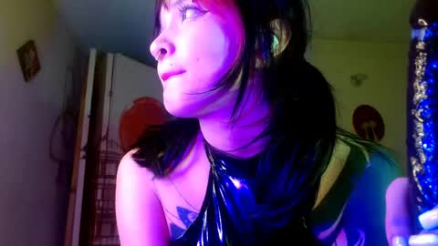 Im Emily and I could be the love of your life    online show from April 30, 2:28 am