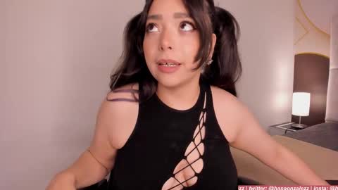 has_gonzalezz online show from February 20, 4:44 am