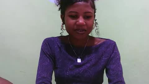 hasleyinah online show from January 18, 5:59 am