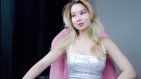 Anna online show from October 13, 2:42 pm