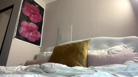 hawaiigirl_ online show from September 26, 4:10 am