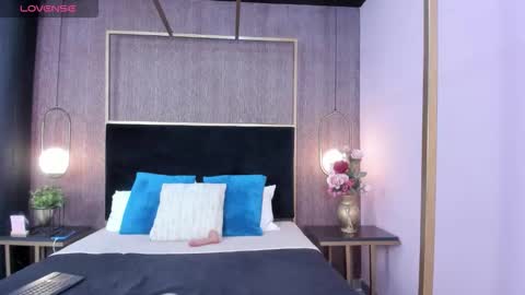 Hayli  online show from March 28, 7:35 pm