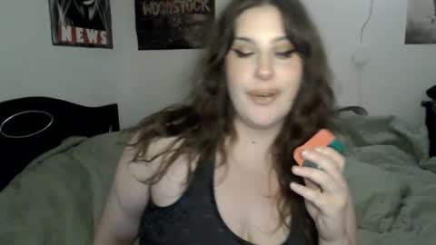 haylihaze online show from February 3, 5:49 am