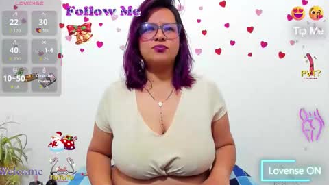 hazel online show from December 4, 9:00 am