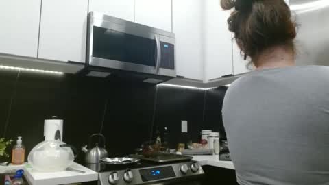 Hazel online show from April 21, 1:40 pm